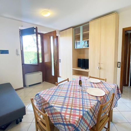 Apartment With Garden And Grill - Green Residence Sirmione Desenzano del Garda Extérieur photo