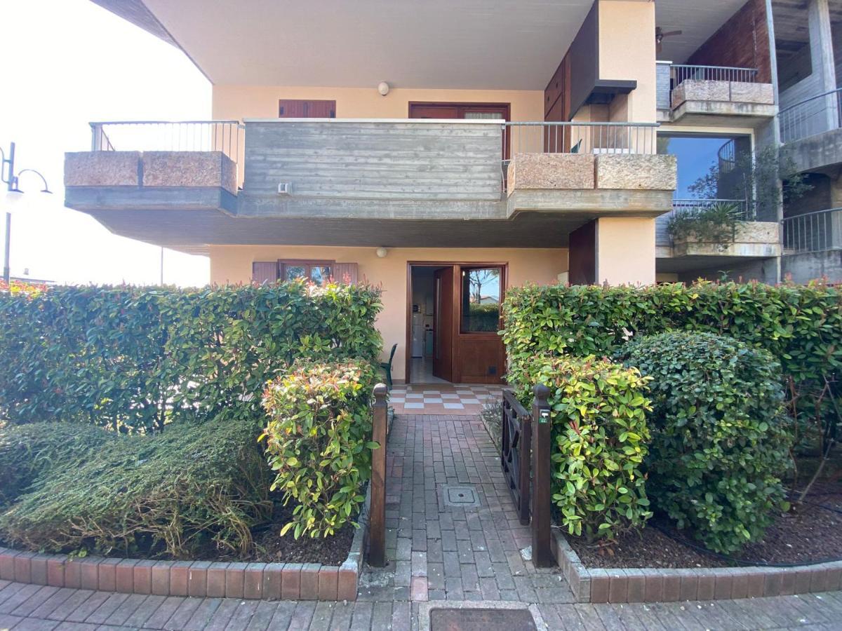 Apartment With Garden And Grill - Green Residence Sirmione Desenzano del Garda Extérieur photo