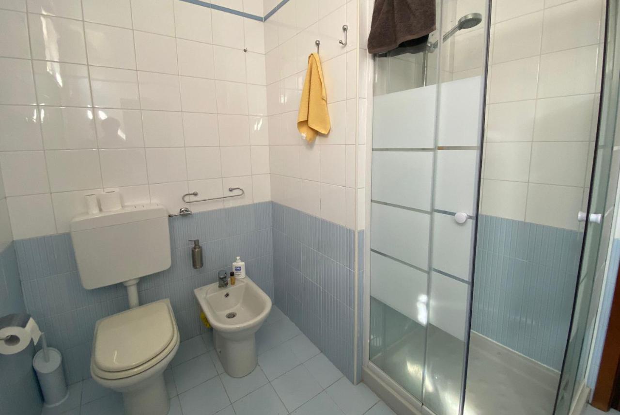 Apartment With Garden And Grill - Green Residence Sirmione Desenzano del Garda Extérieur photo