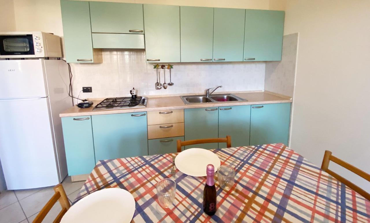 Apartment With Garden And Grill - Green Residence Sirmione Desenzano del Garda Extérieur photo